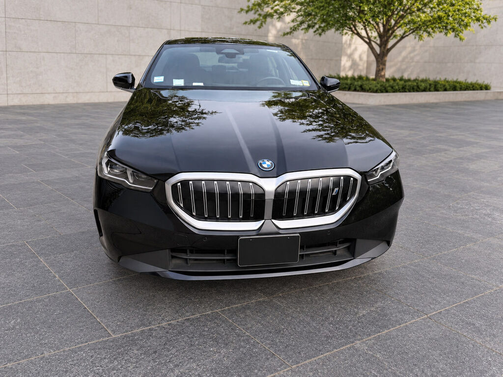 BMW i5 xDrive40
