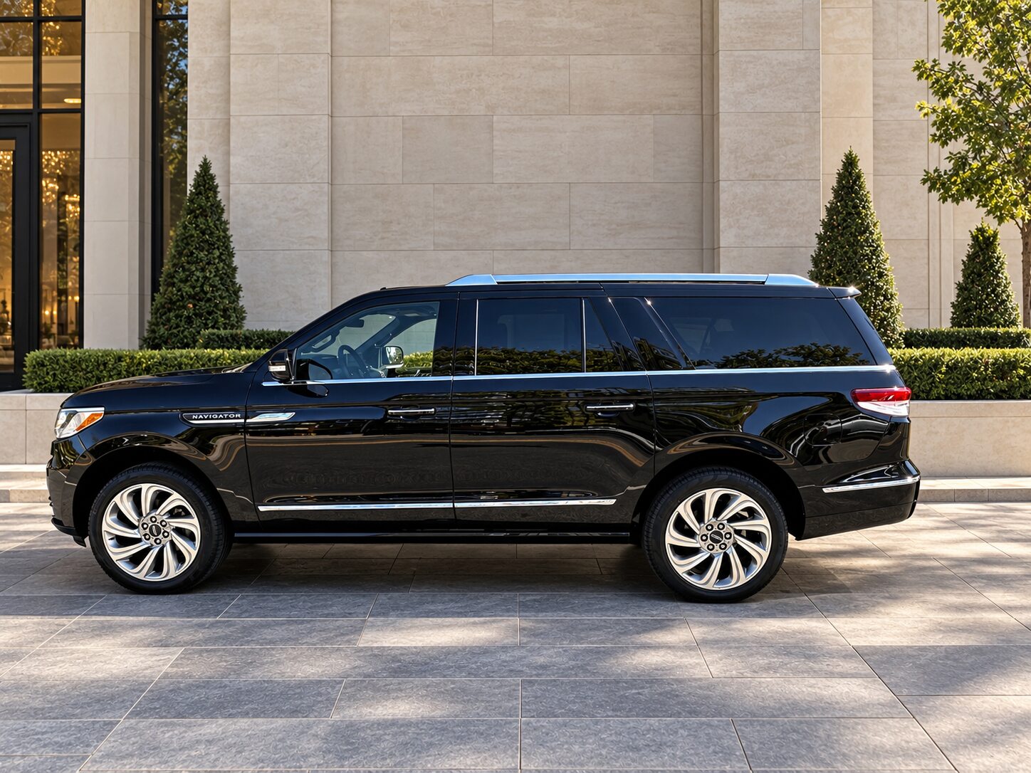Lincoln Navigator 2